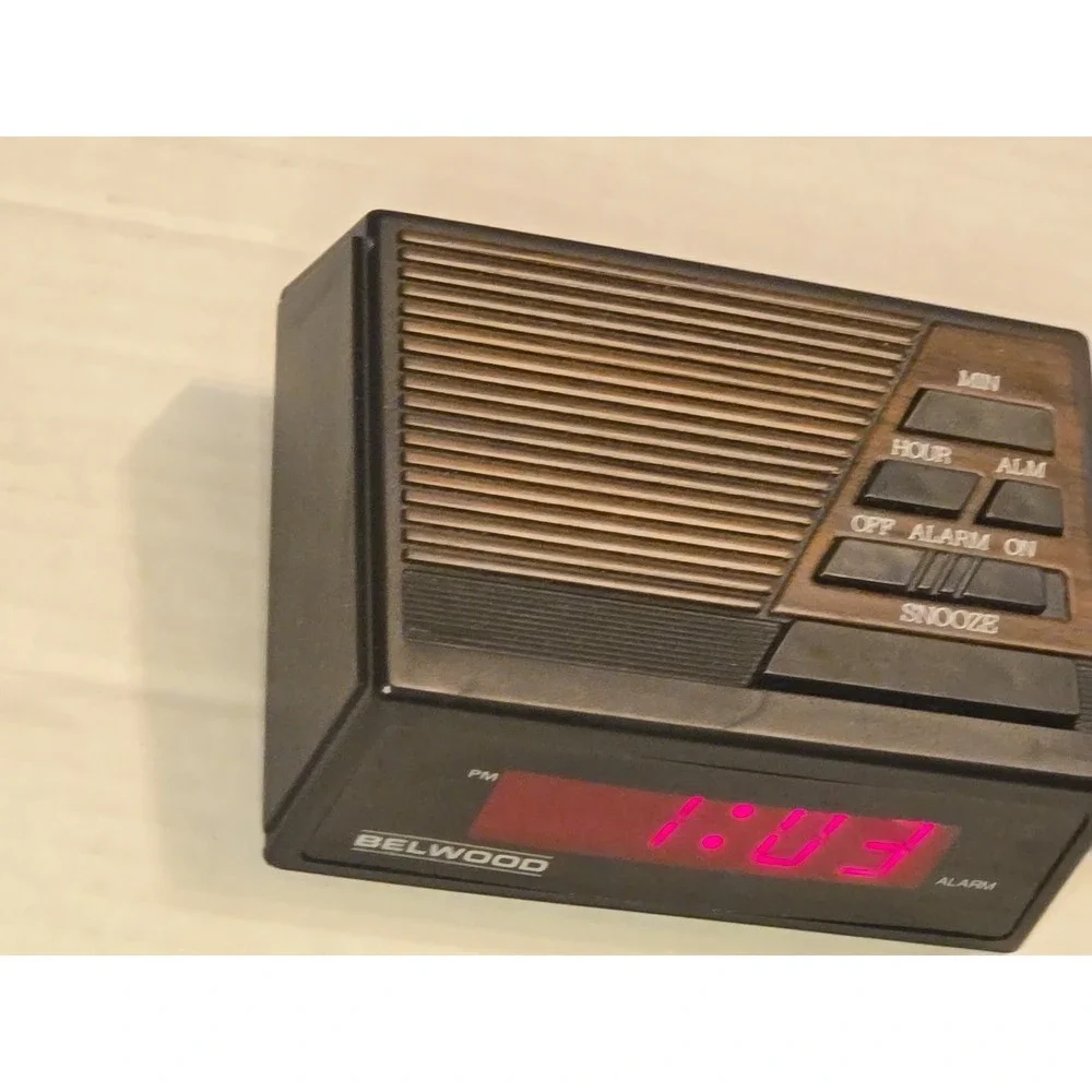 Vtg Belwood Digital Alarm Clock 1934‎ Faux Wood Grain Retro 80s Tested Works